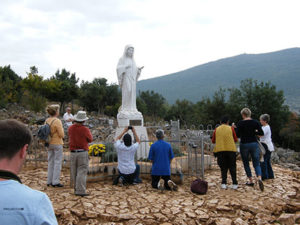 mary-apparation-mountain